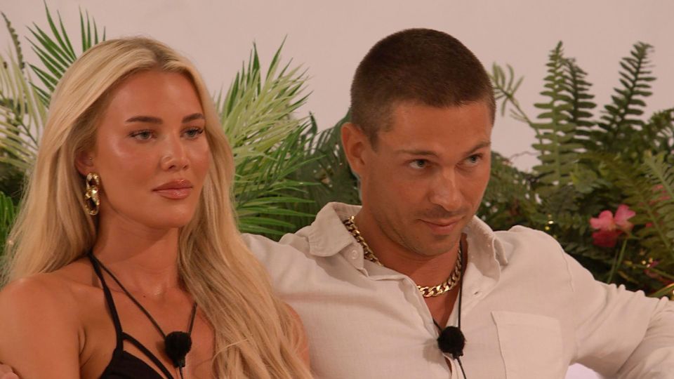 Grace Jackson and Joey Essex on Love Island.