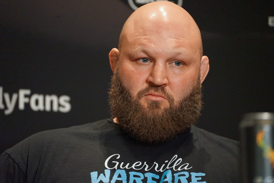 Ben Rothwell at a press conference.