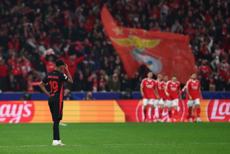 Soccer Football - Champions League - Benfica v FC Barcelona - Estadio da Luz, Lisbon, Portugal - January 21, 2025 FC Barcelona's Lamine Yamal looks dejected after Benfica's Vangelis Pavlidis scores their first goal REUTERS/Pedro Nunes