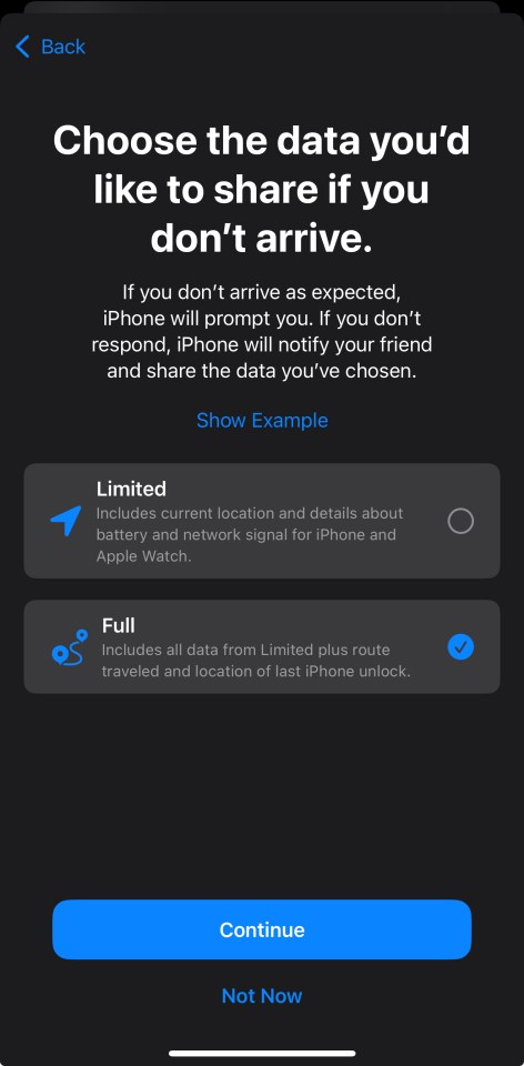 iPhone screen showing options for sharing location data if arrival is delayed.