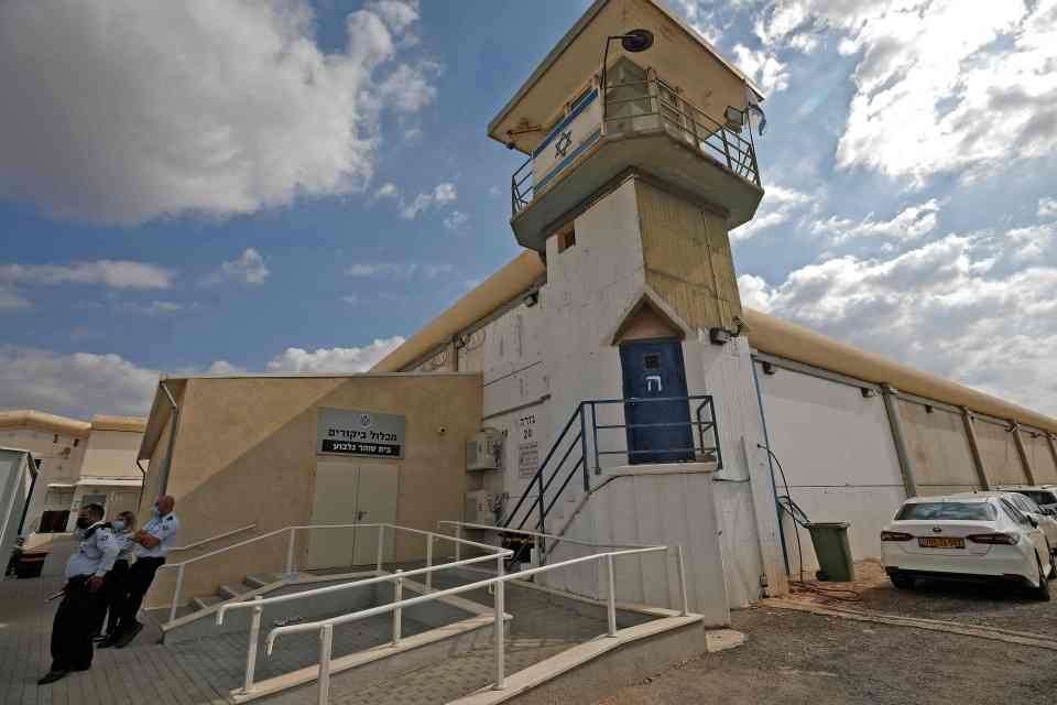 Gilboa Prison in northern Israel, with police officers present.