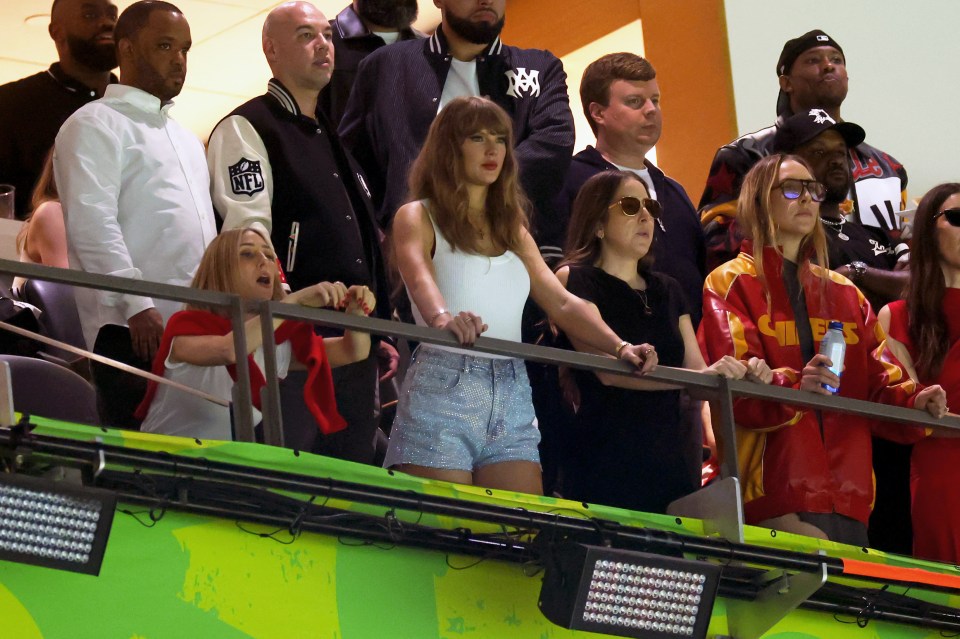 Taylor Swift and the Haim sisters at Super Bowl LIX.