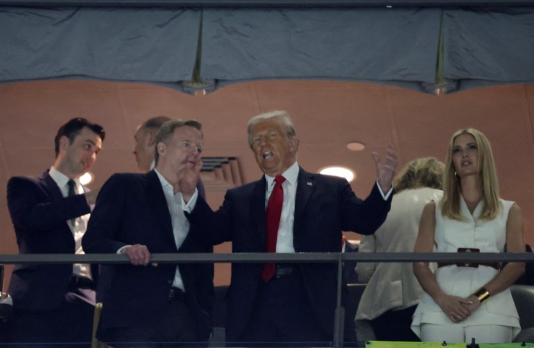 Football - NFL - Super Bowl LIX - Philadelphia Eagles v Kansas City Chiefs - Caesars Superdome, New Orleans, Louisiana, United States - February 9, 2025 U.S. President Donald Trump and Ivanka Trump with NFL commissioner Roger Goodell before the game REUTERS/Mike Segar