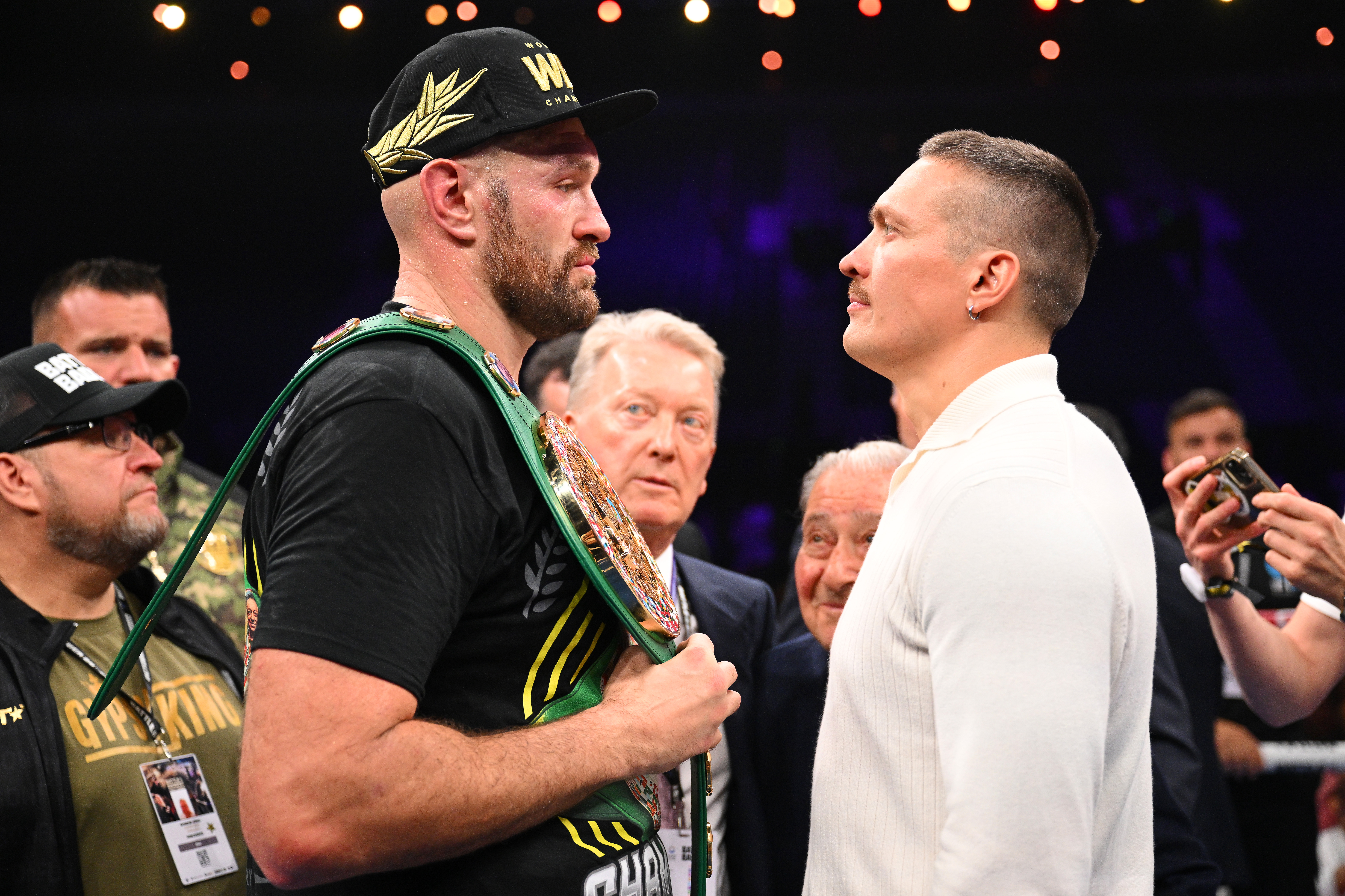 Tyson Fury and Oleksandr Usyk facing off