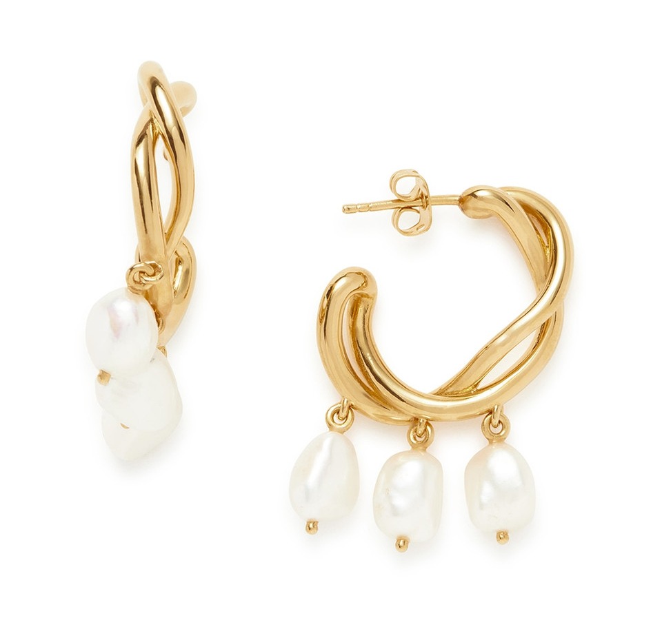 Chic and classic pearl earrings