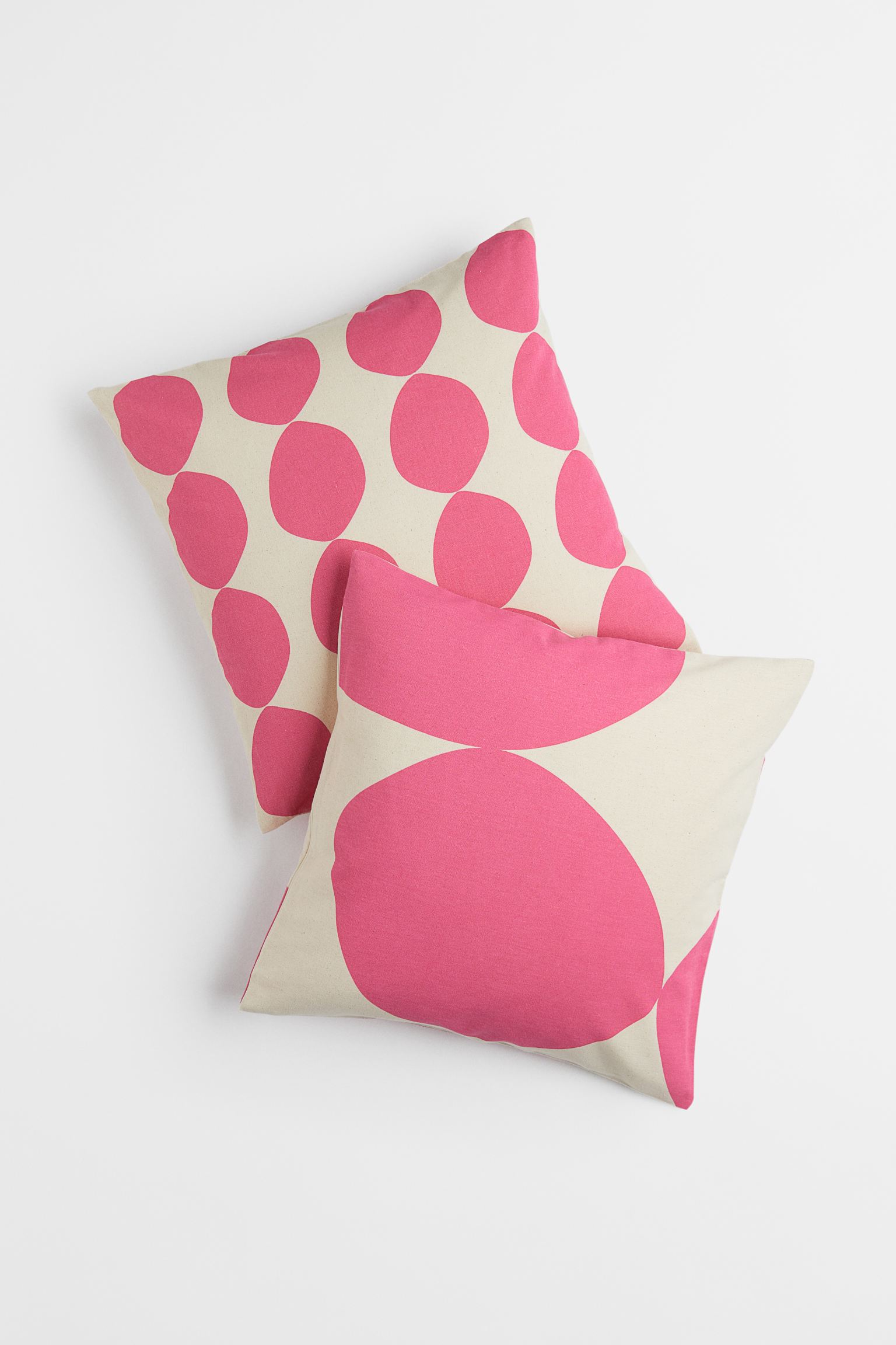 Grab this H&M two-pack of cushion covers for just £3