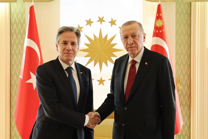 U.S. Secretary of State Antony Blinken (L) and Turkish President Recep Tayyip Erdogan met Saturday in Istanbul during a Middle East tour aimed at preventing Israel's war against Hamas from spiraling into a regional conflict. Photo provided by Turkish Ministry of Foreign Affairs/X