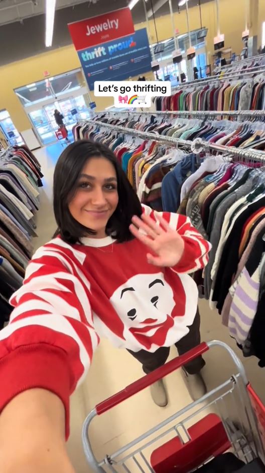 Gabby, a professional thrifter, took viewers on a shopping trip