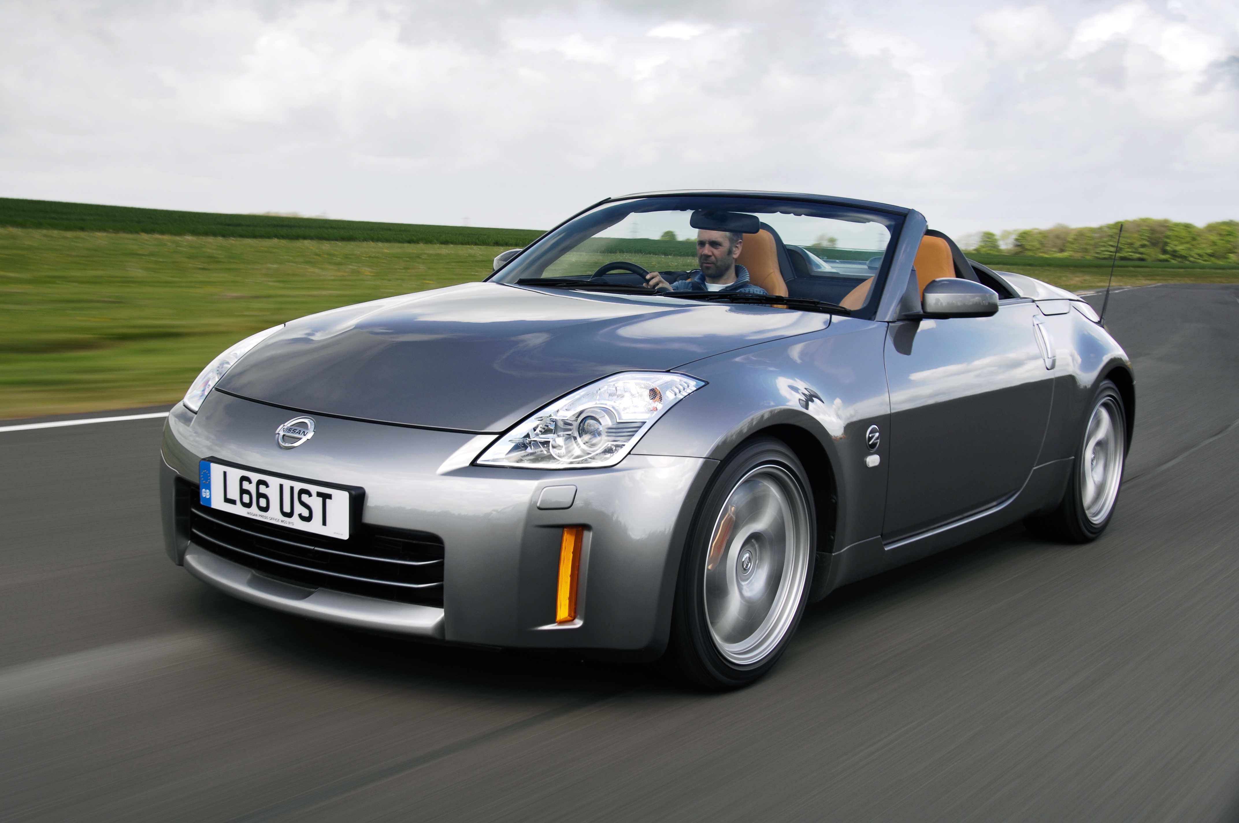 The 350Z can be picked up for cheap, 15 years after it last rolled off the Nissan production line