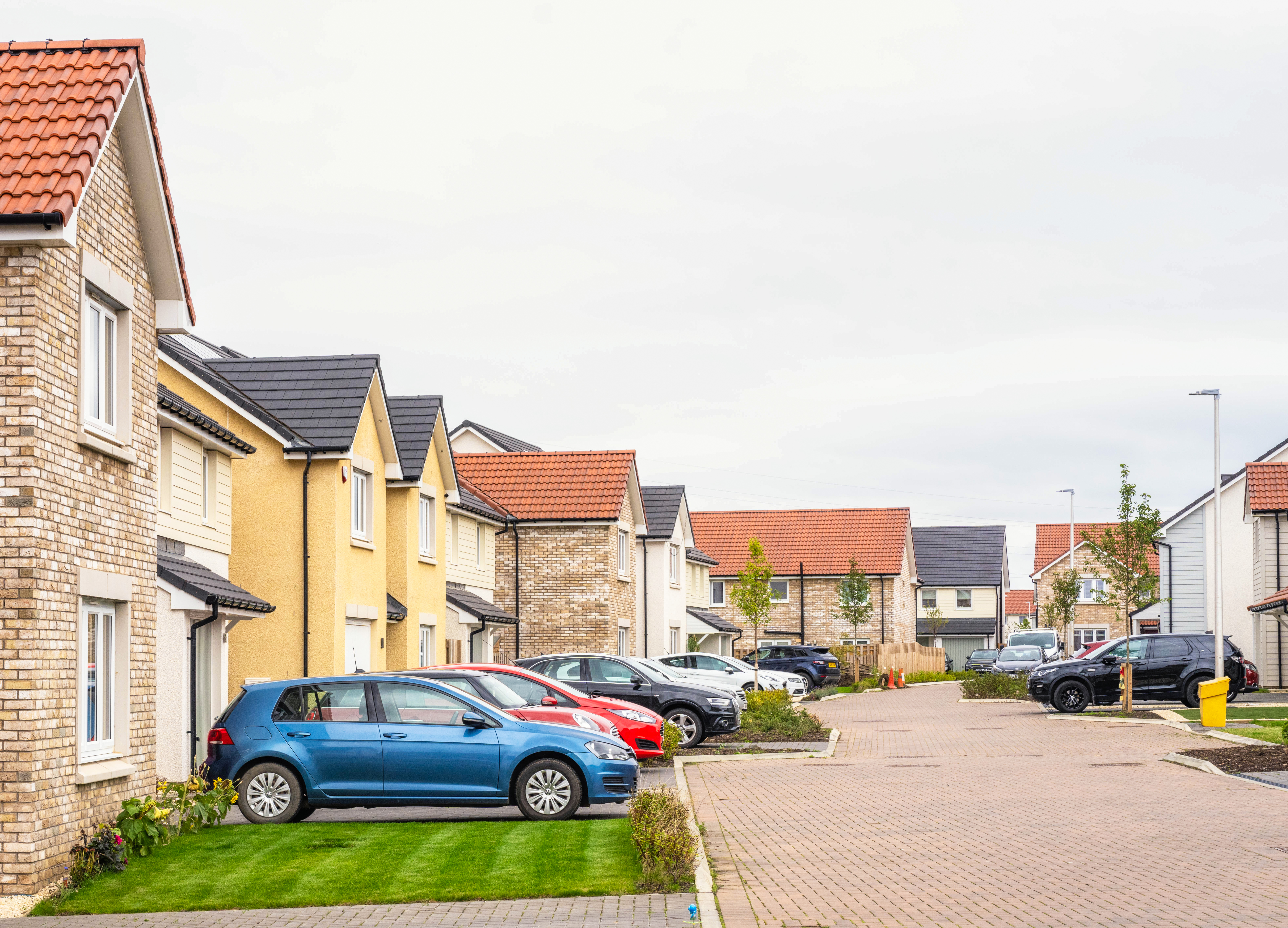 Drivers could be slapped with a £5,000 fine if they reverse onto their neighbour's drive