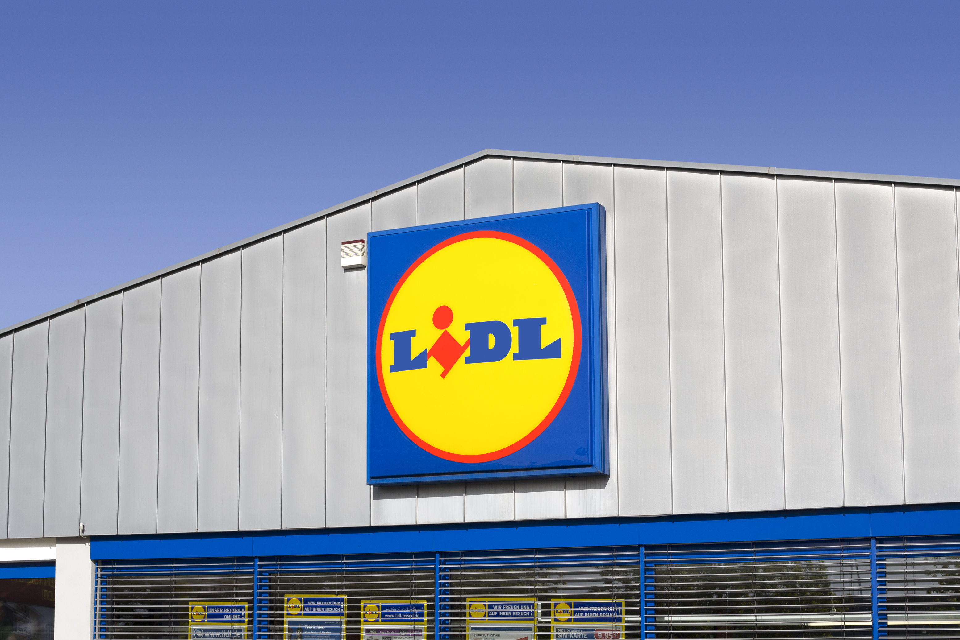 The German supermarket chain Lidl owns over 7000 stores around the world