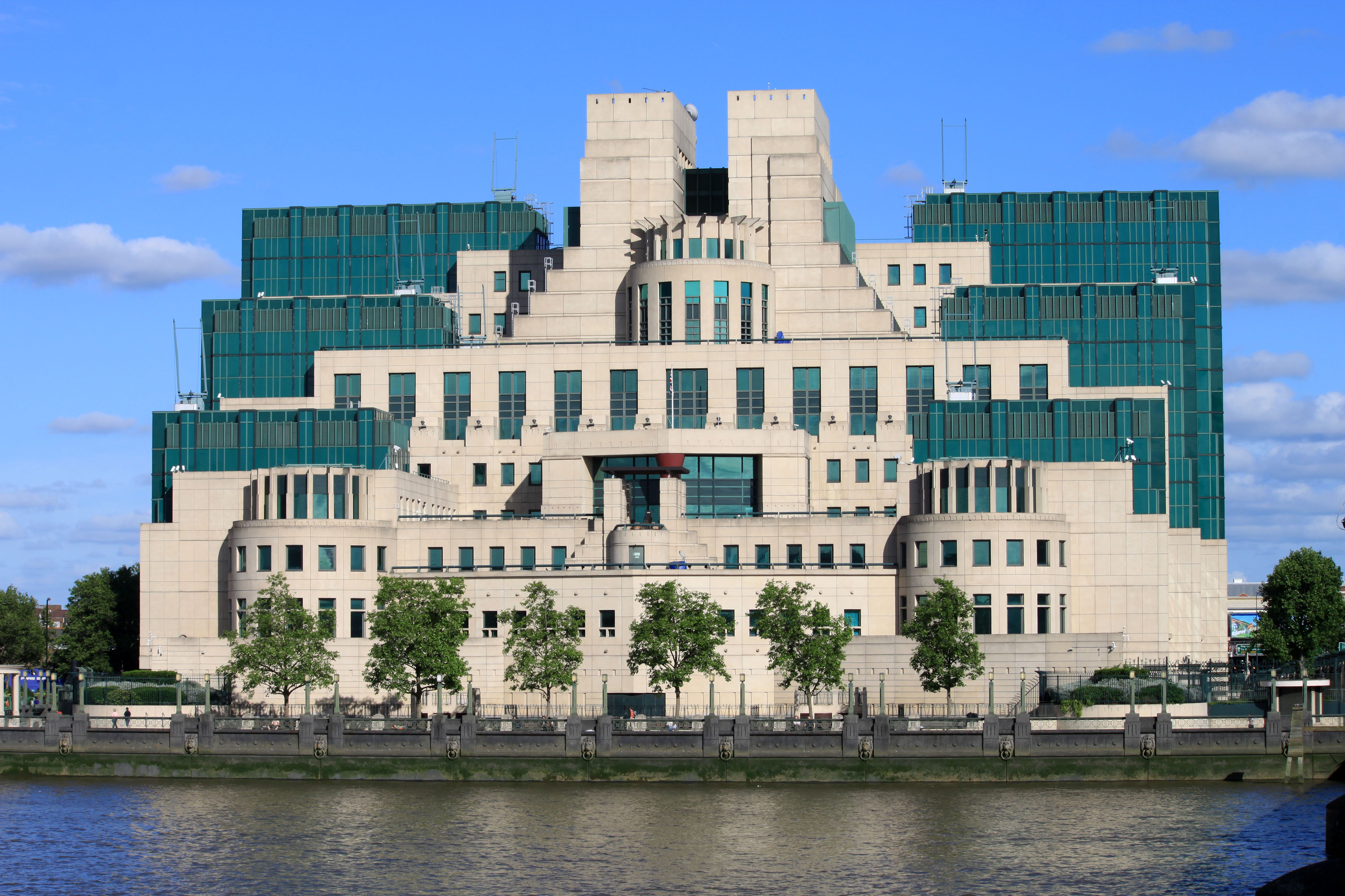 An alleged Russian spy has claimed that he was working for MI6