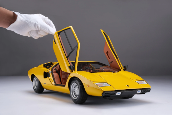 The Lamborghini Countach LP400 (1974) is made of 199 pieces