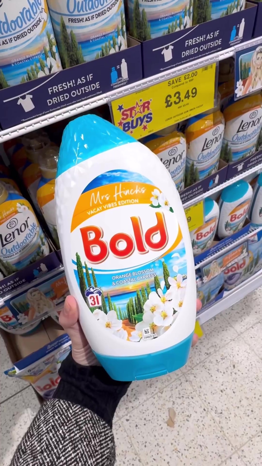 The Bold gel has a built-in fabric softener - for cleaner, fresher and softer feeling clothes