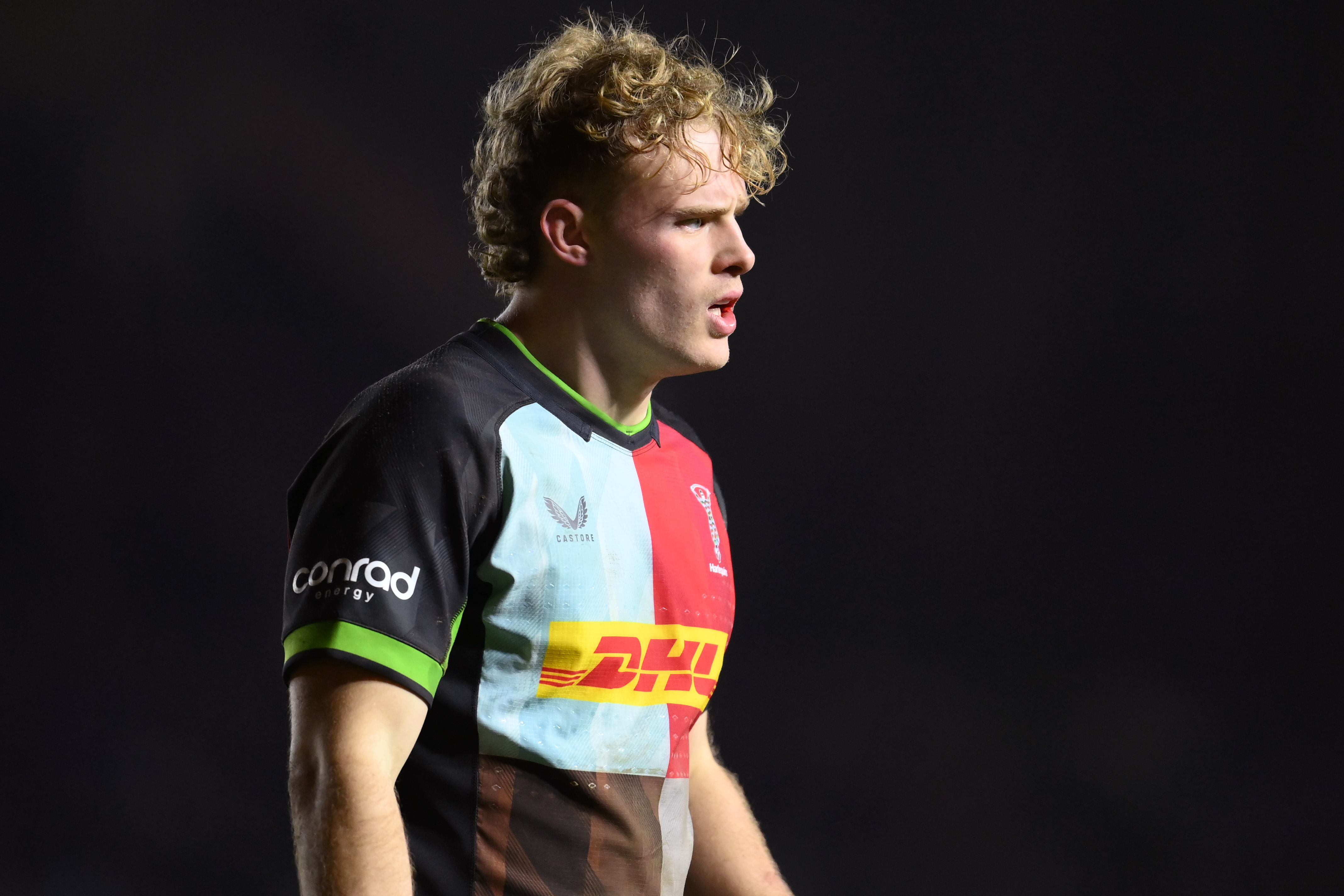 The Italy-born star will leave Harlequins for Benetton next season