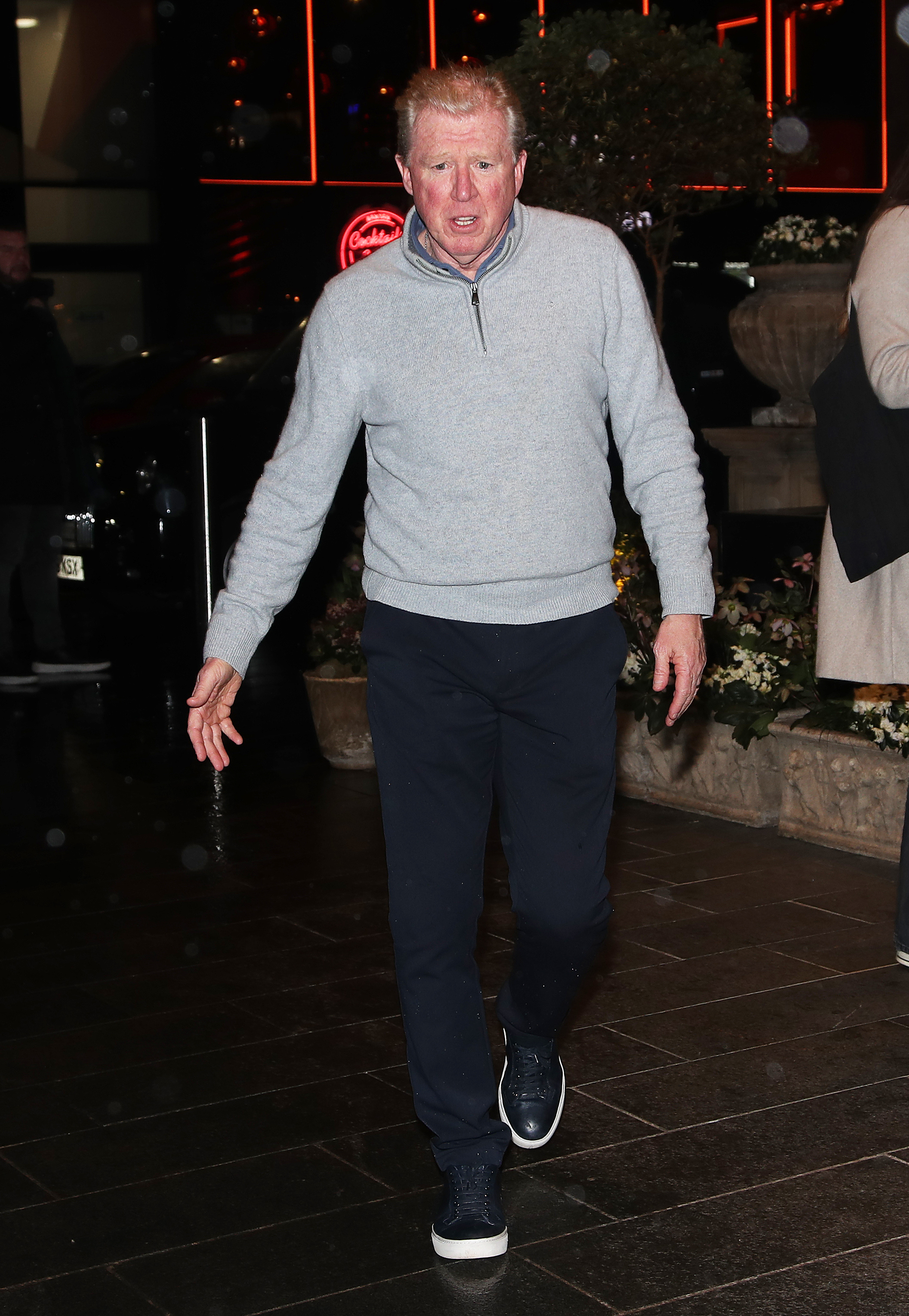 Steve McLaren wore a cashmere grey jumper