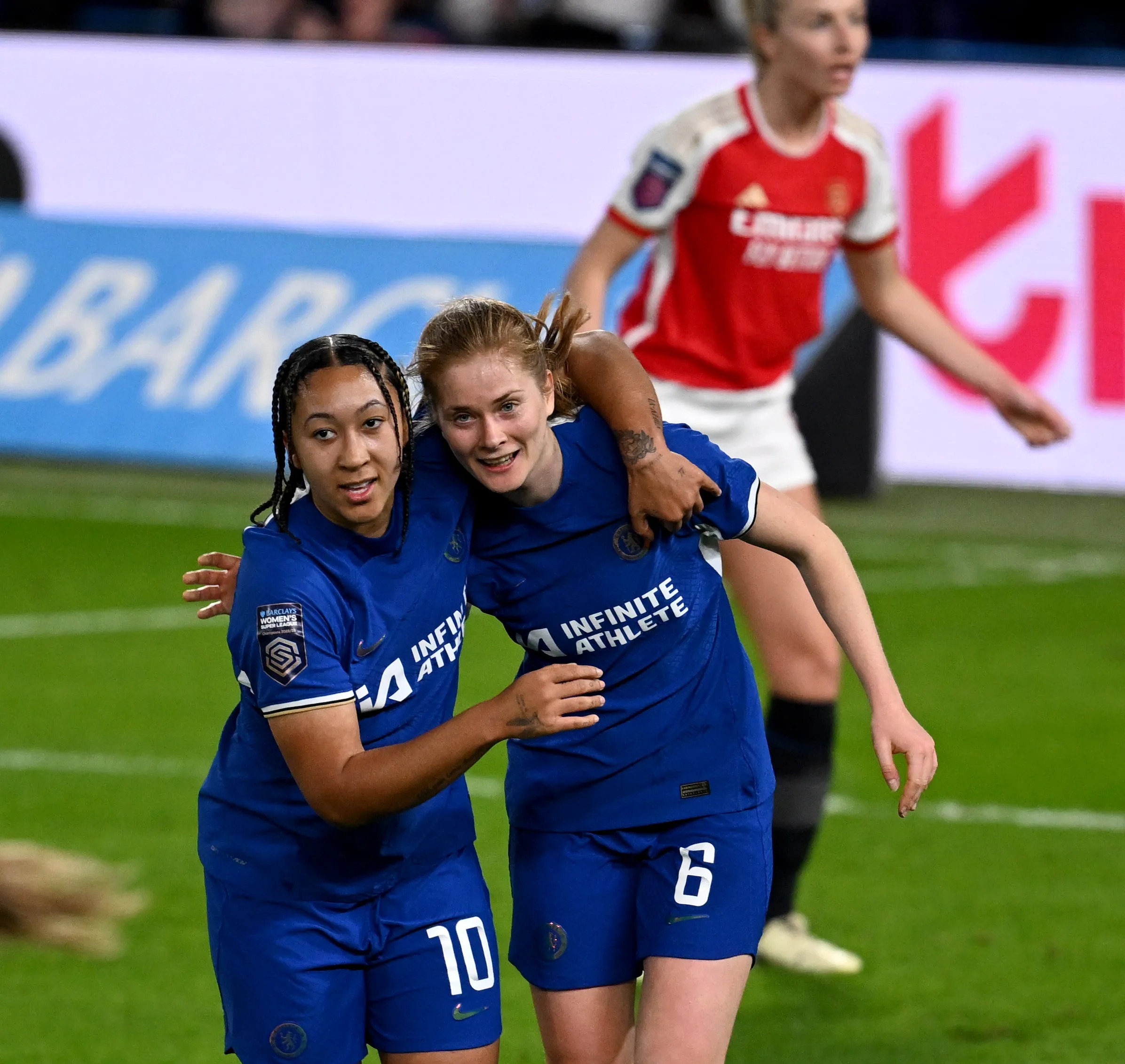 Lauren James and Sjoeke Nusken were on target netting Chelsea's three first-half goals