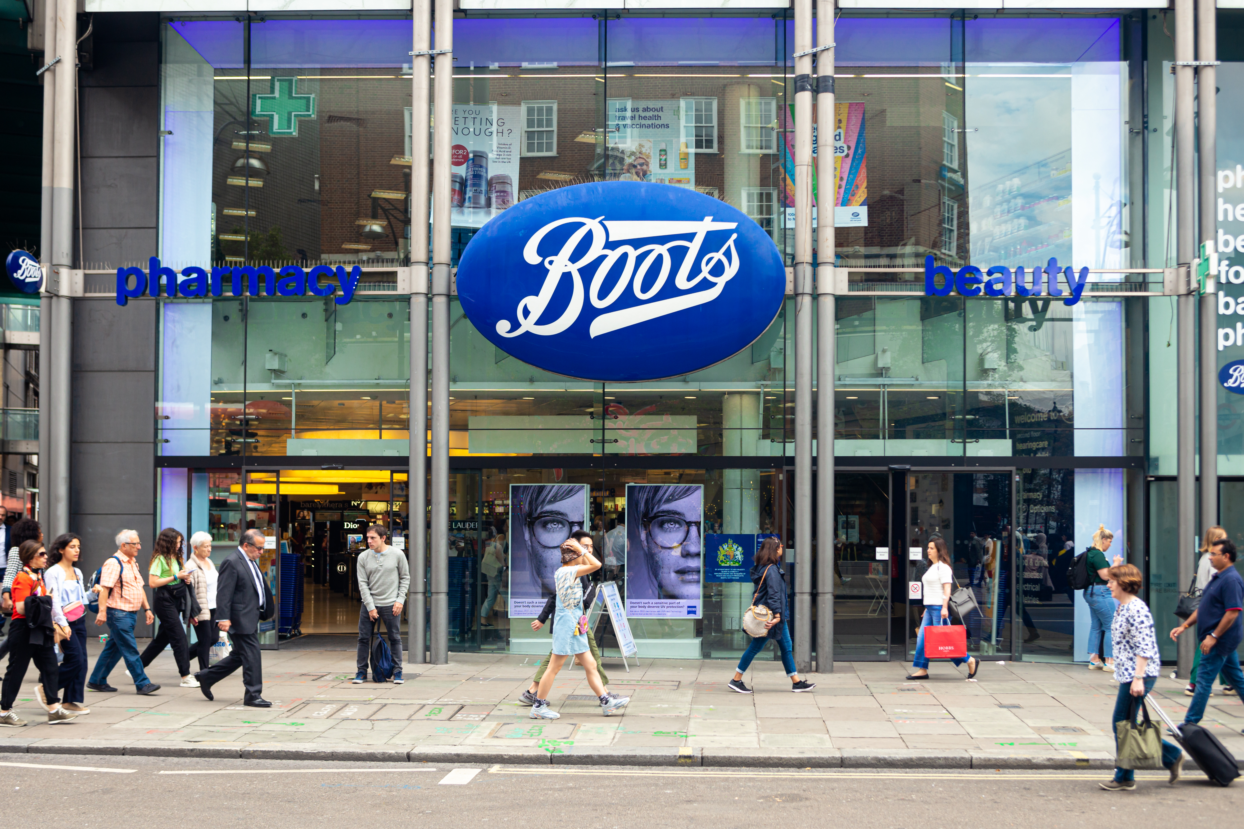 Beauty fans are sprinting to Boots, desperate to get their hands on some of the brilliant buys that have been massively slashed