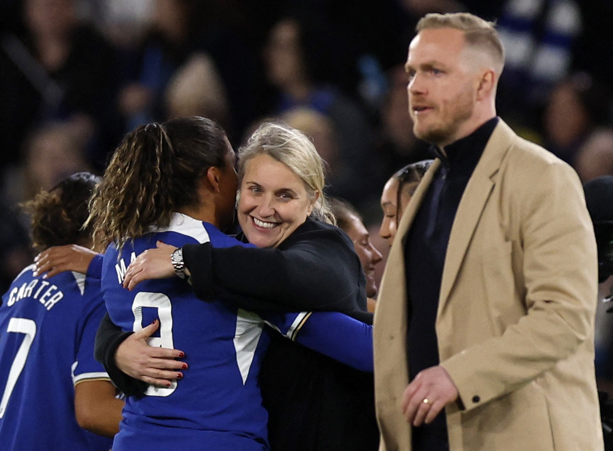 Emma Hayes'  Chelsea extended their lead at the top of the WSL with their defeat of Arsenal