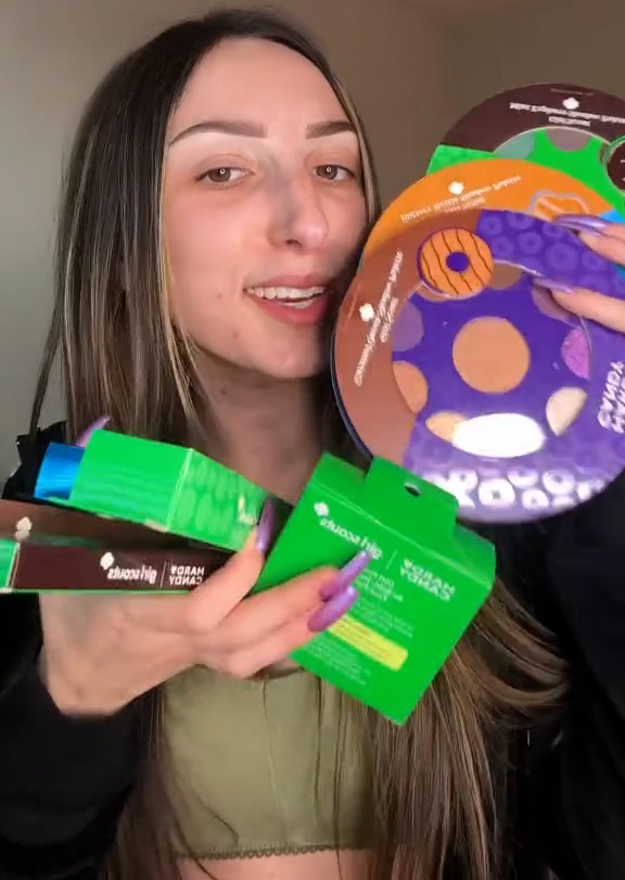 Alexis shared her thorough review of Hard Candy's latest Girl Scouts-inspired makeup collection