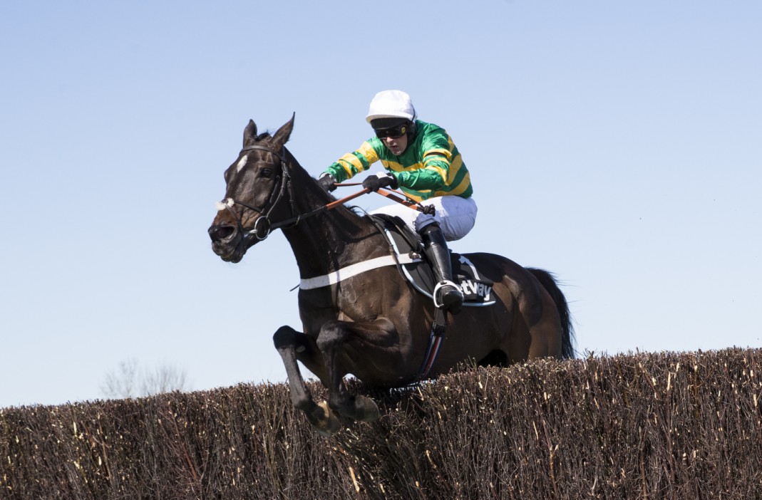 The Novices' Steeple Chase will kick off the action at Aintree