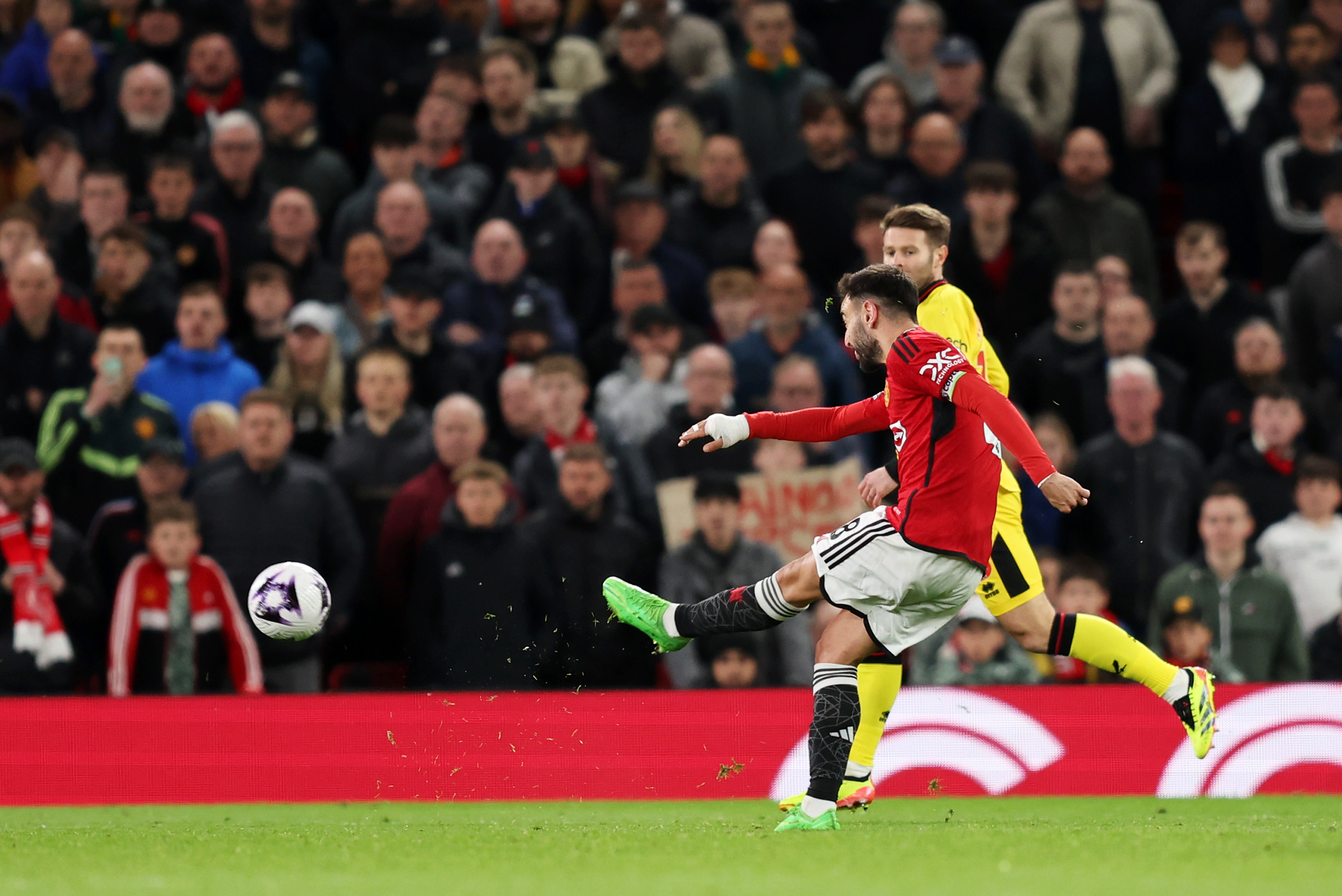 Fernandes took matters into his own hands by scoring twice in Wednesday's 4-2 victory over Sheffield United