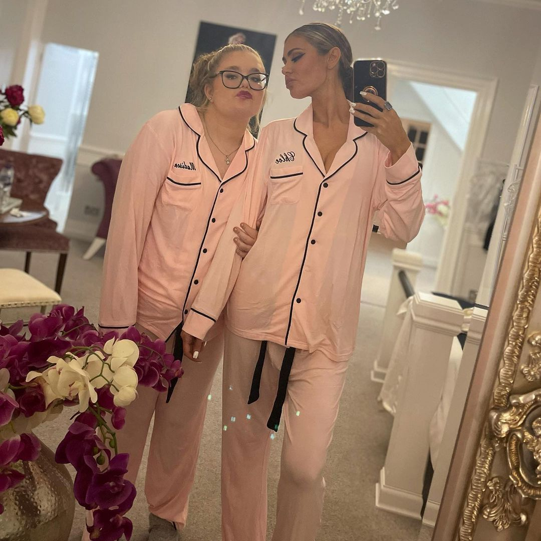 Chloe Sims with daughter Madison in matching pj’s