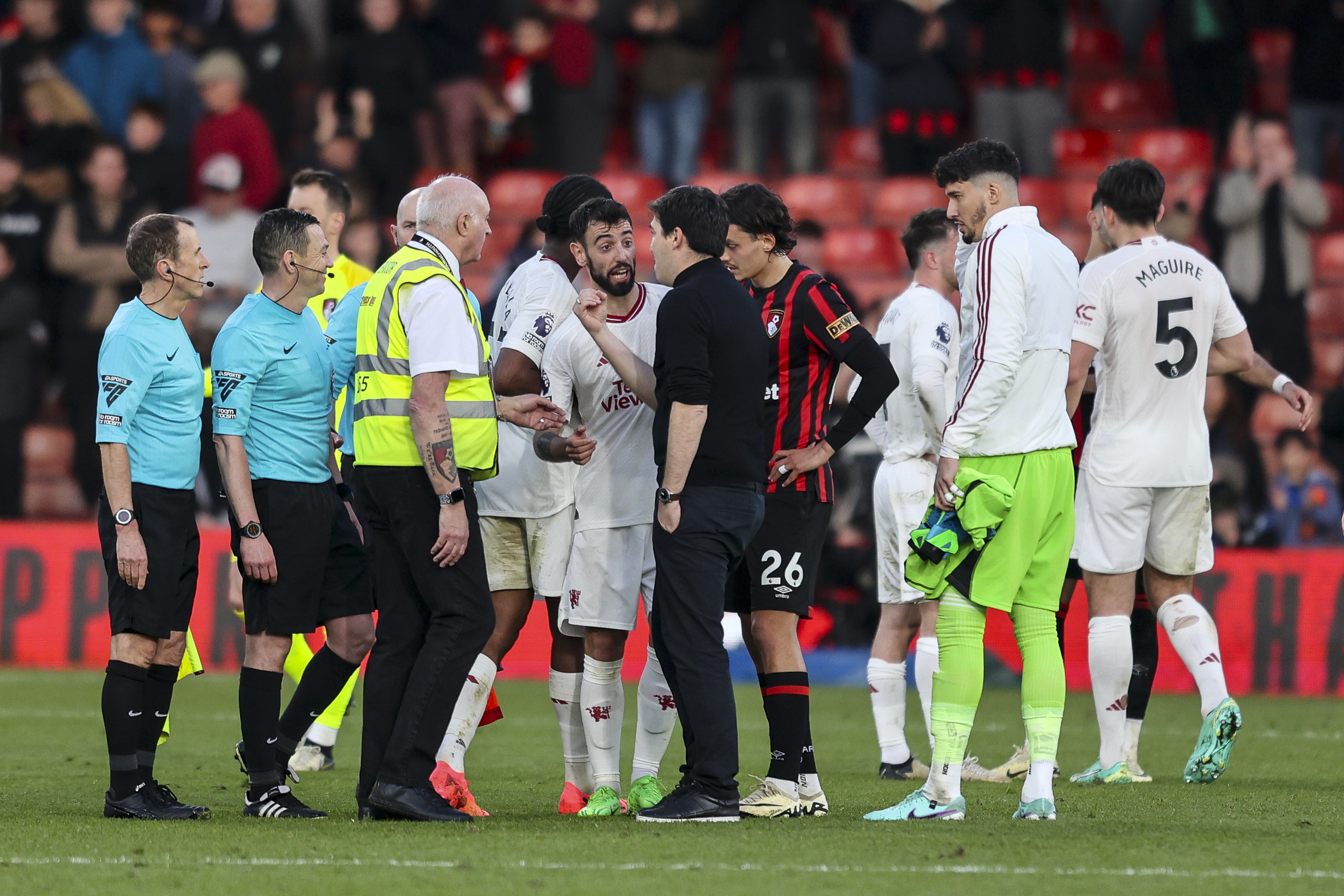 Manchester United were held to a 2-2 draw by Bournemouth