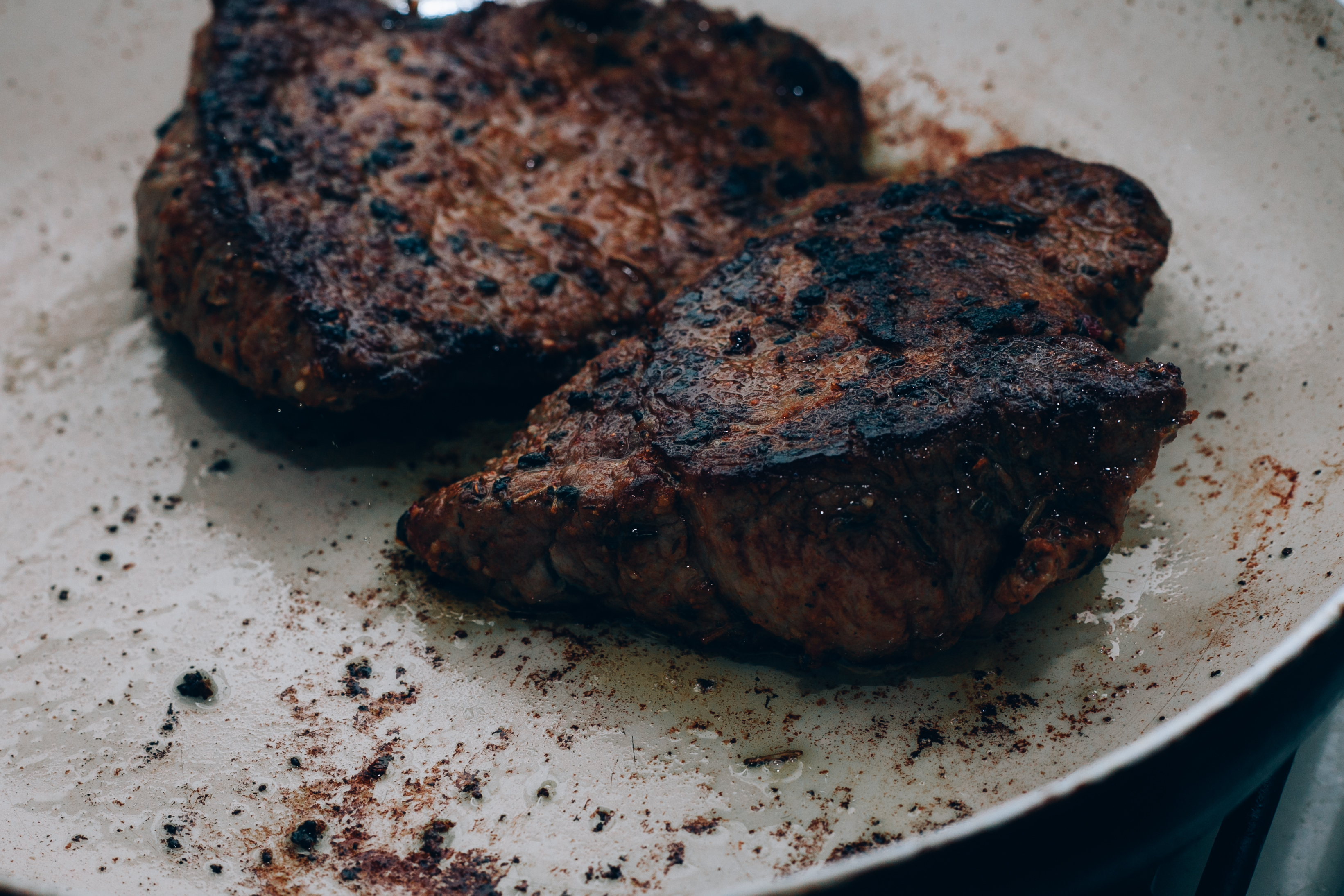 A man was furious with his girlfriend after she served him burnt steaks (Stock photo)