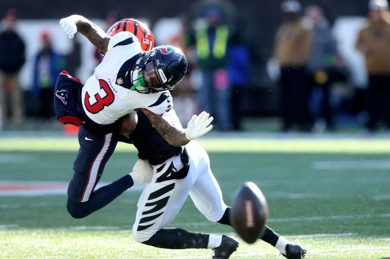 Houston Texans wide receiver Tank Dell (3) in a game against the Cincinnati Bengals in 2023. Dell was among ten people who sustained non-life-threatening injuries in a Florida shooting Saturday night. Photo by John Sommers II/UPI