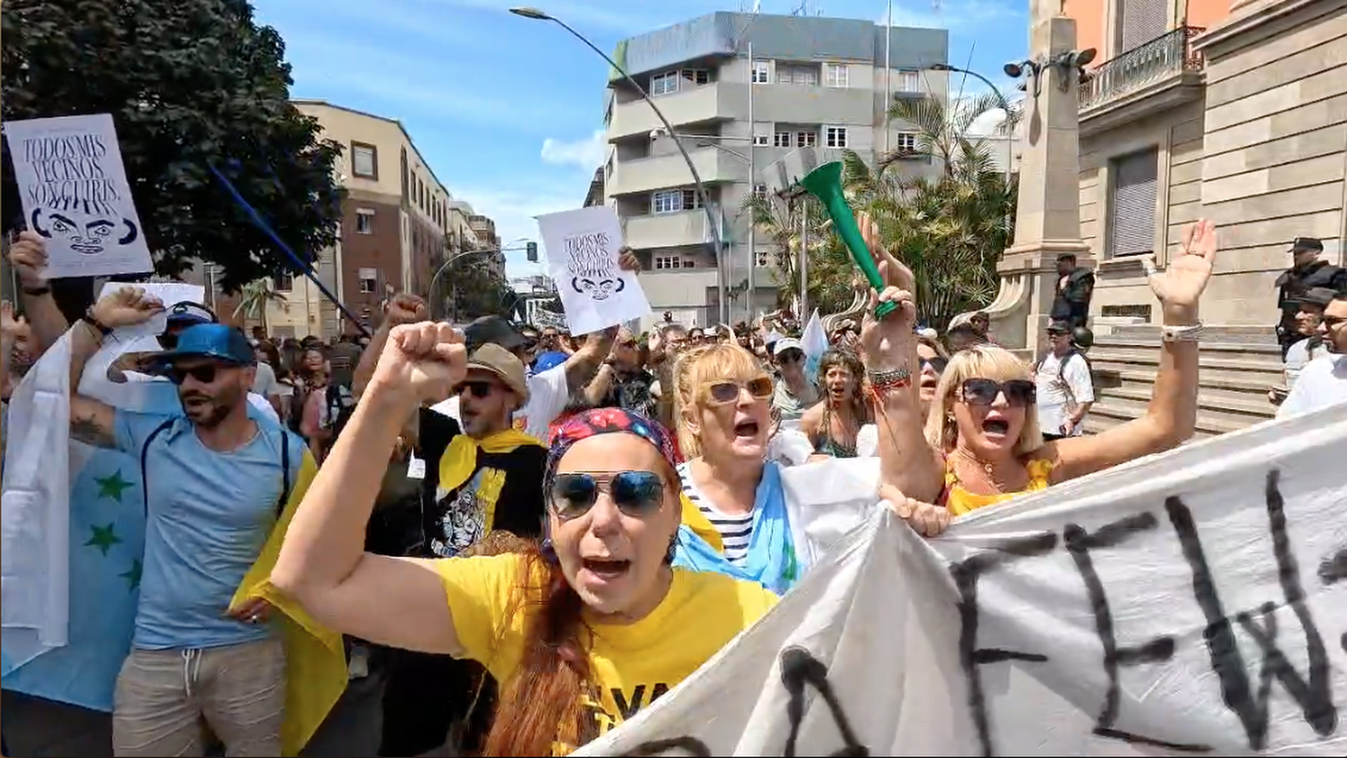 Thousands of people protesting in Tenerife today