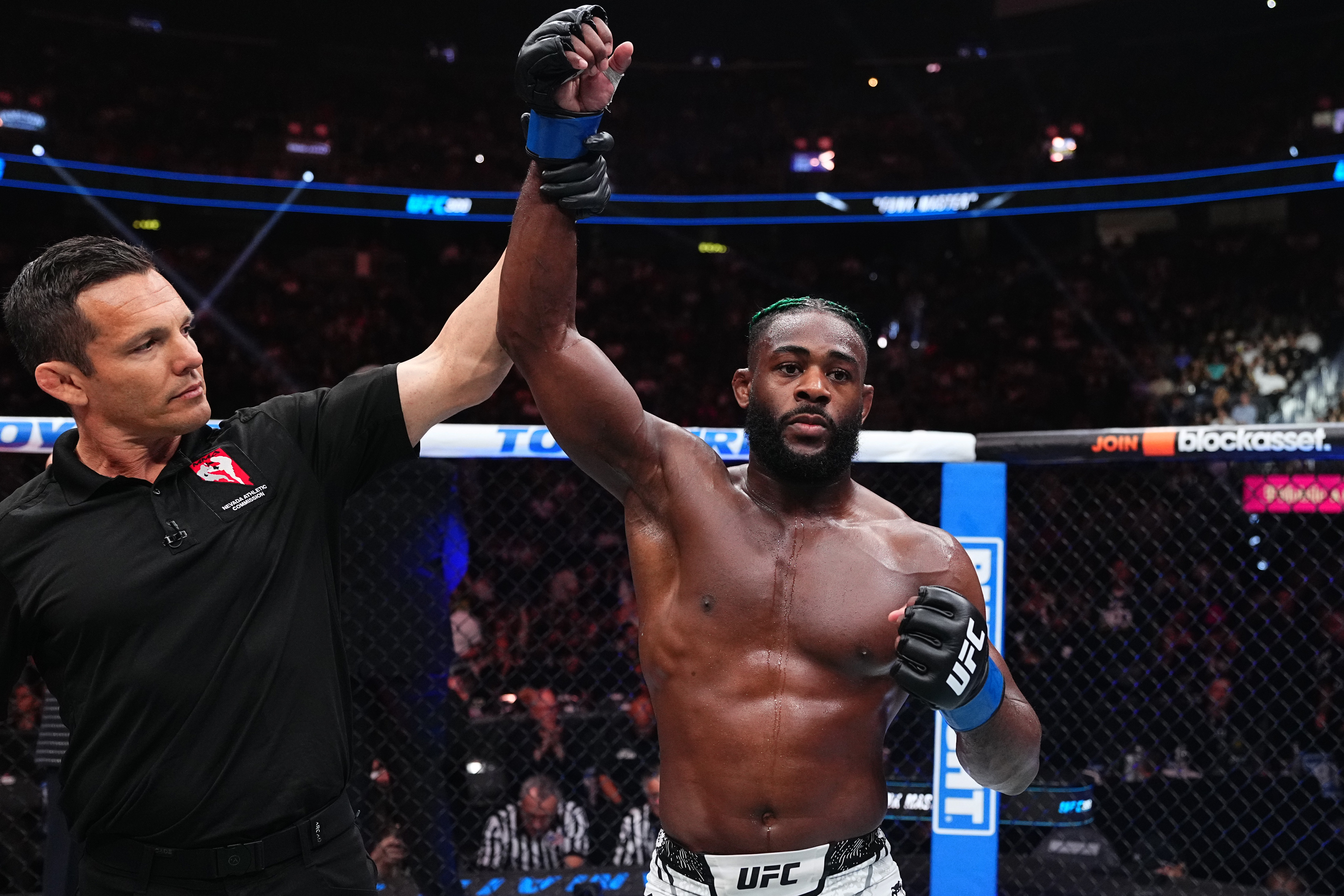 Aljamain Sterling was booed despite winning at UFC 300