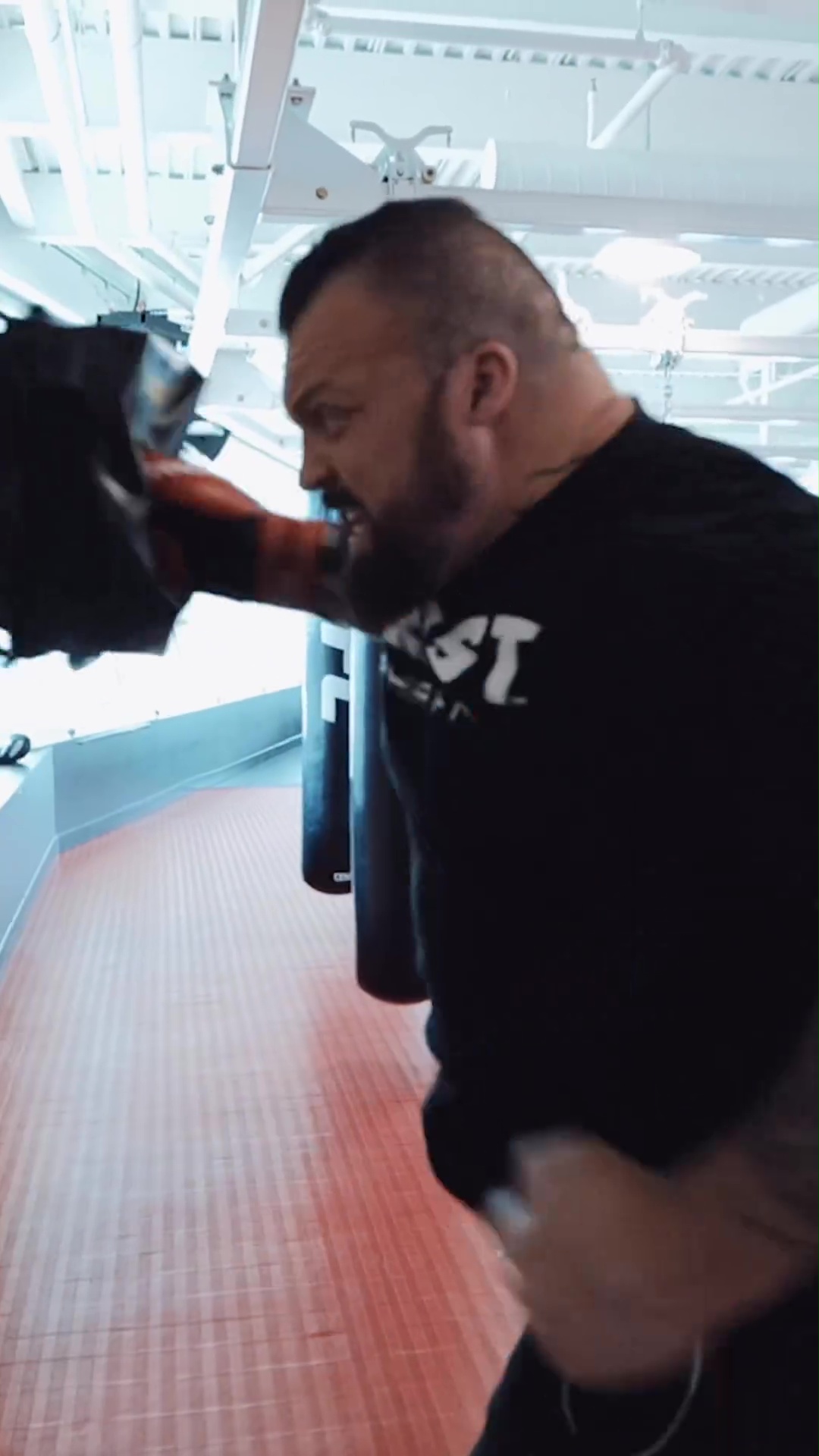 Eddie Hall  broke Alex Pereira and Francis Ngannou's record for world's hardest punch