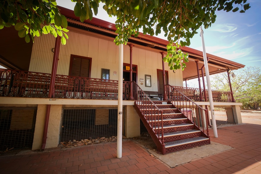 The outside of a courthouse