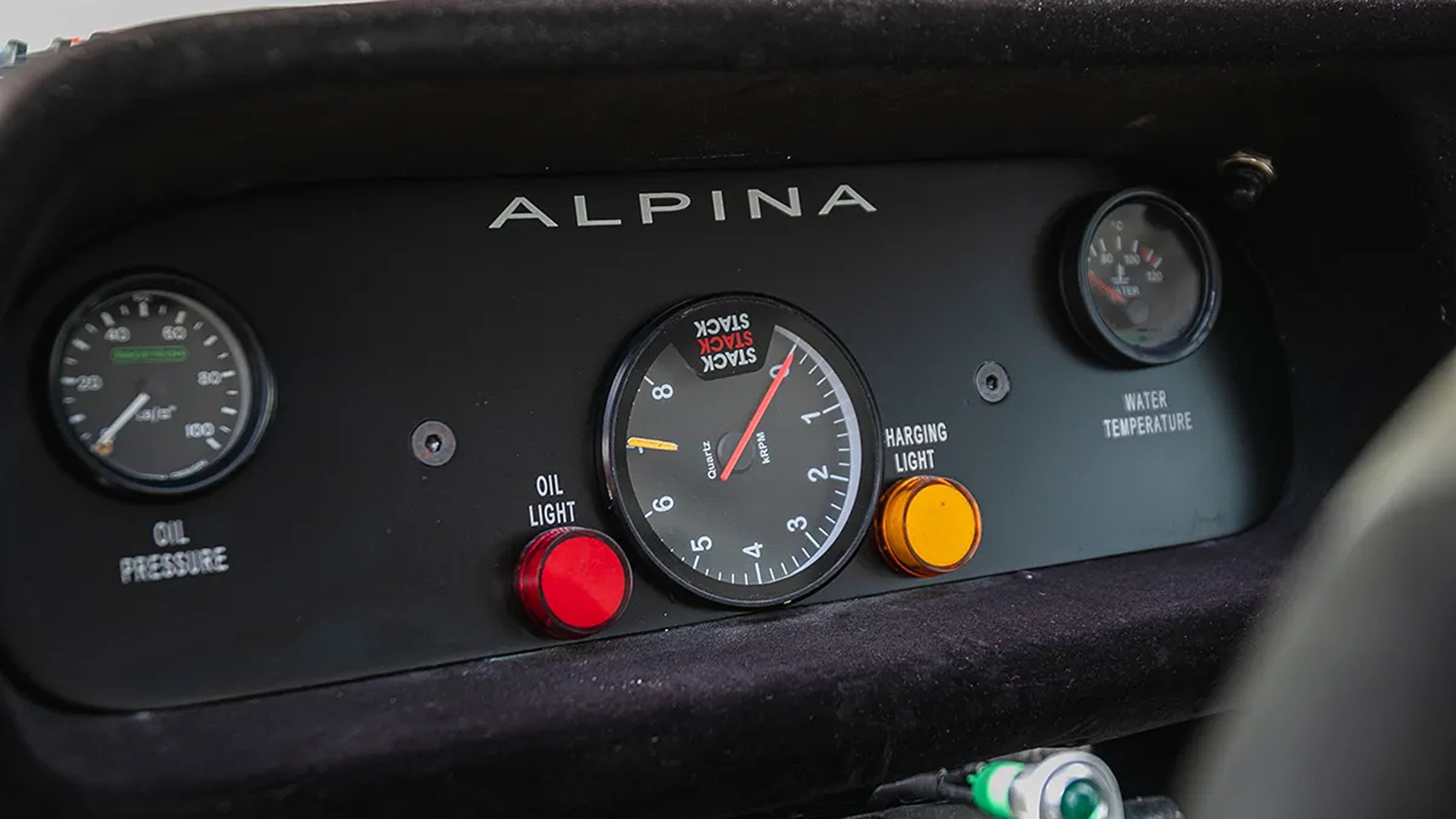 The Alpina dashboard on the super car