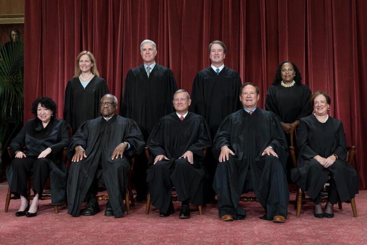 The Supreme Court's official photo for the 2022-2023 term.