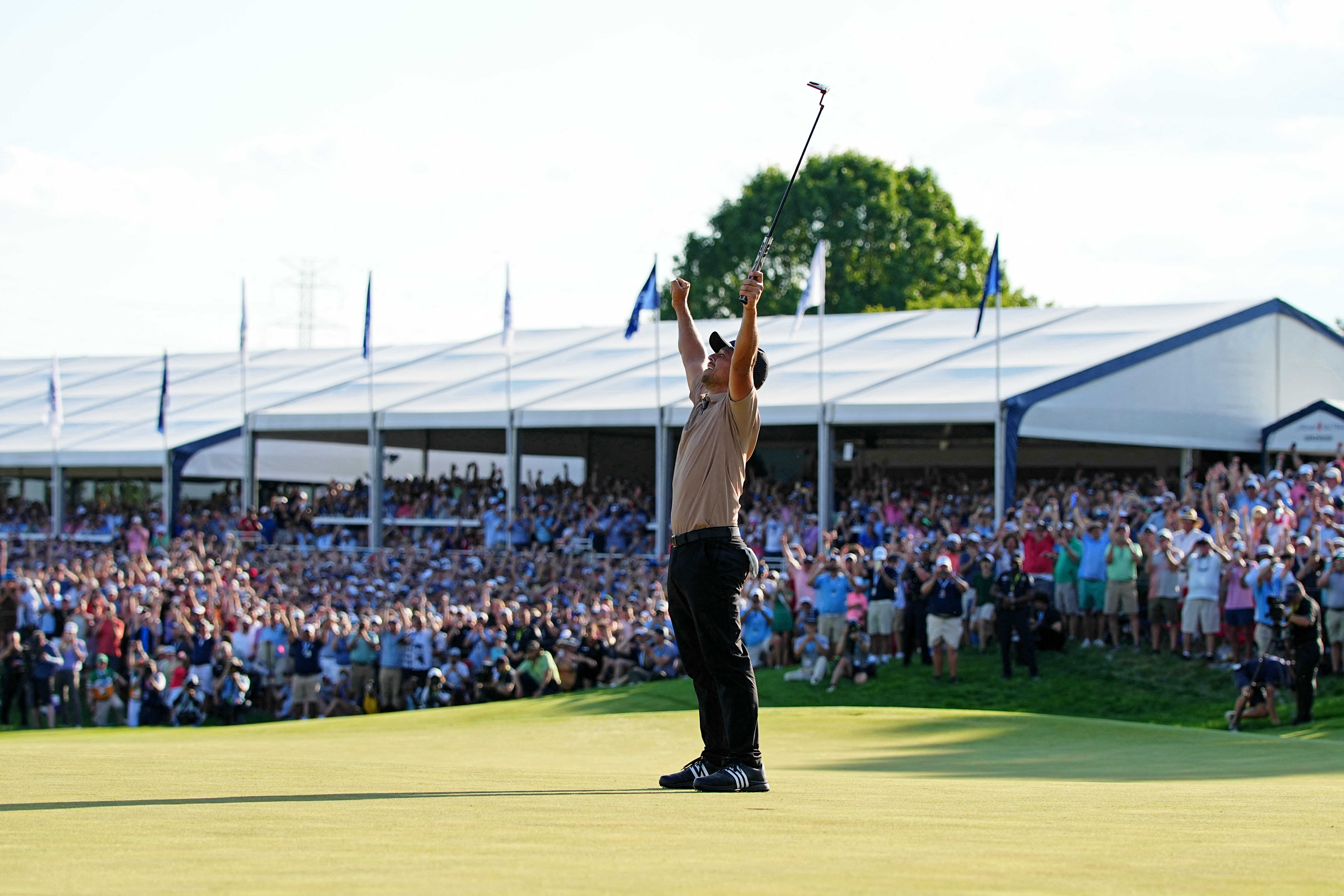 Schauffele birdies the 72nd hole at Valhalla to win the USPGA Championship