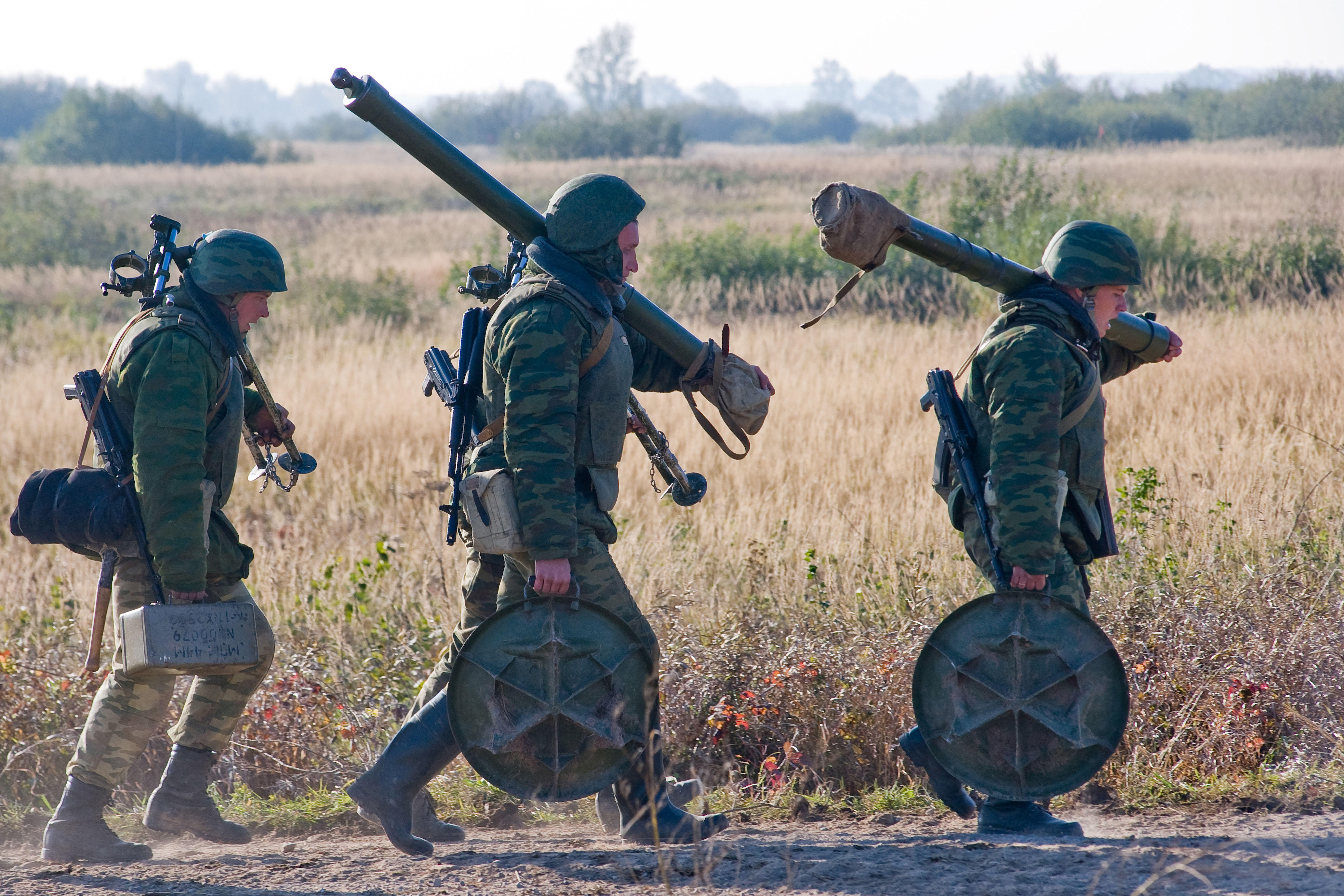 Russian soldiers conduct a tactical military exercise in Kaliningrad