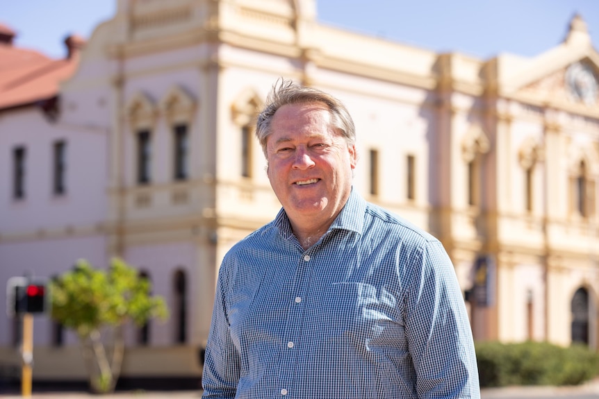 A headshot of a male politician.  