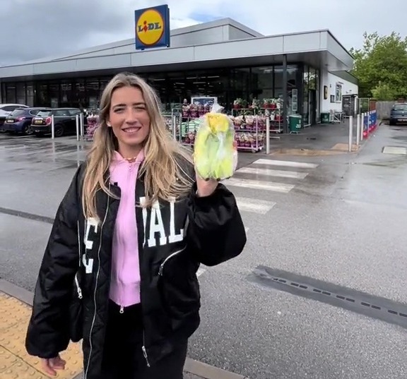 Savvy shopper Becky has figured out a nifty way to get free fruit in Lidl