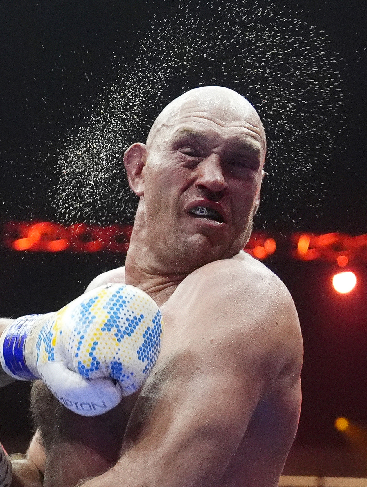 Tyson Fury is rocked by a vicious Oleksandr Usyk punch