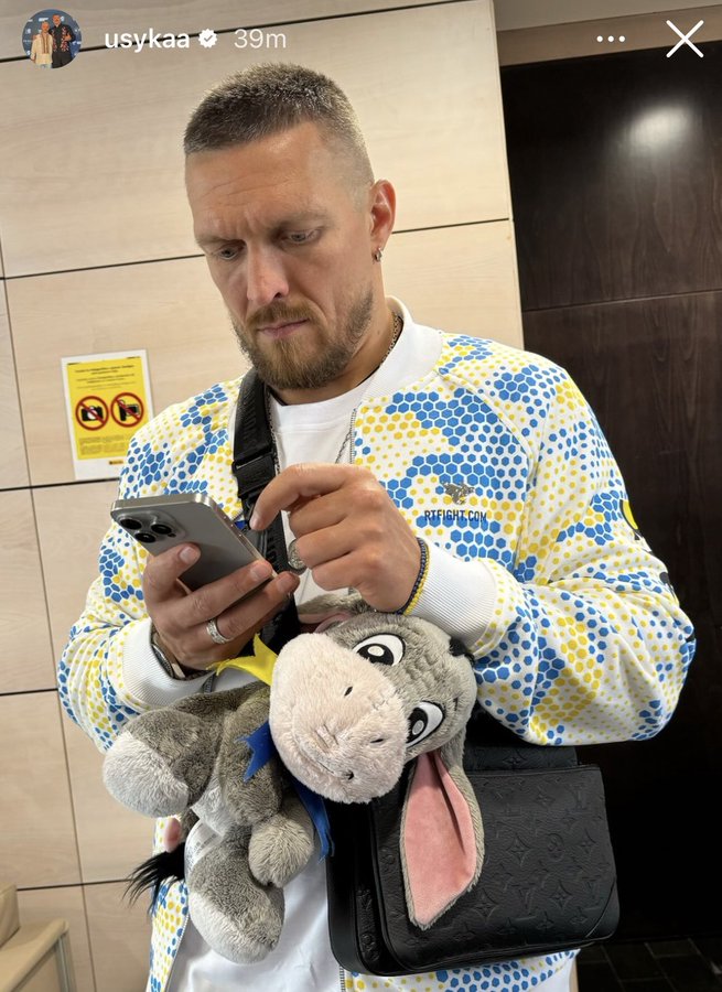 Oleksandr Usyk has revealed the heartwarming reason he carries a stuffed toy donkey for all his fights