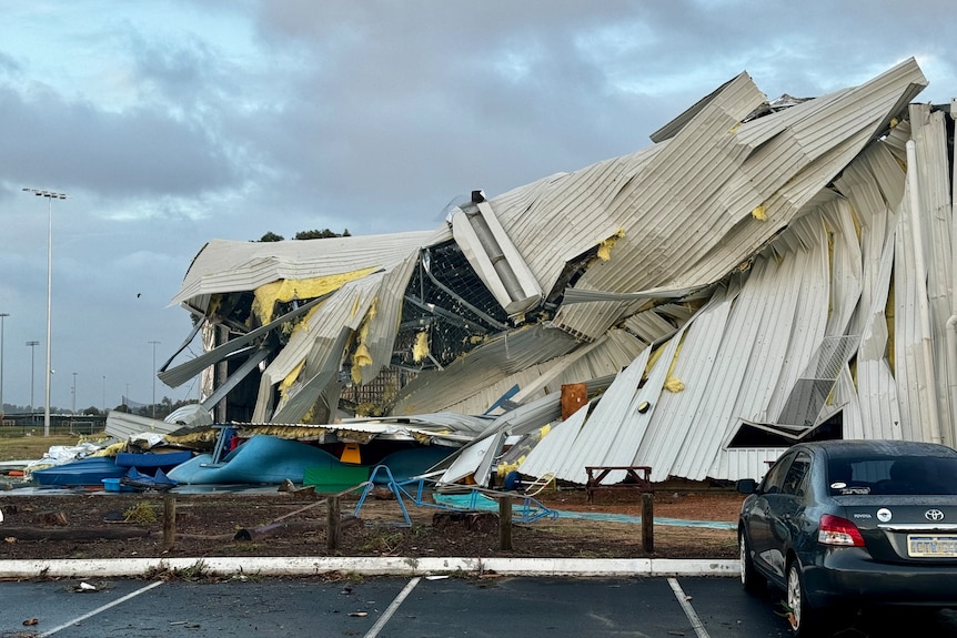 Tristed metal and tin on the partially collapsed PCYC building in Bunbury