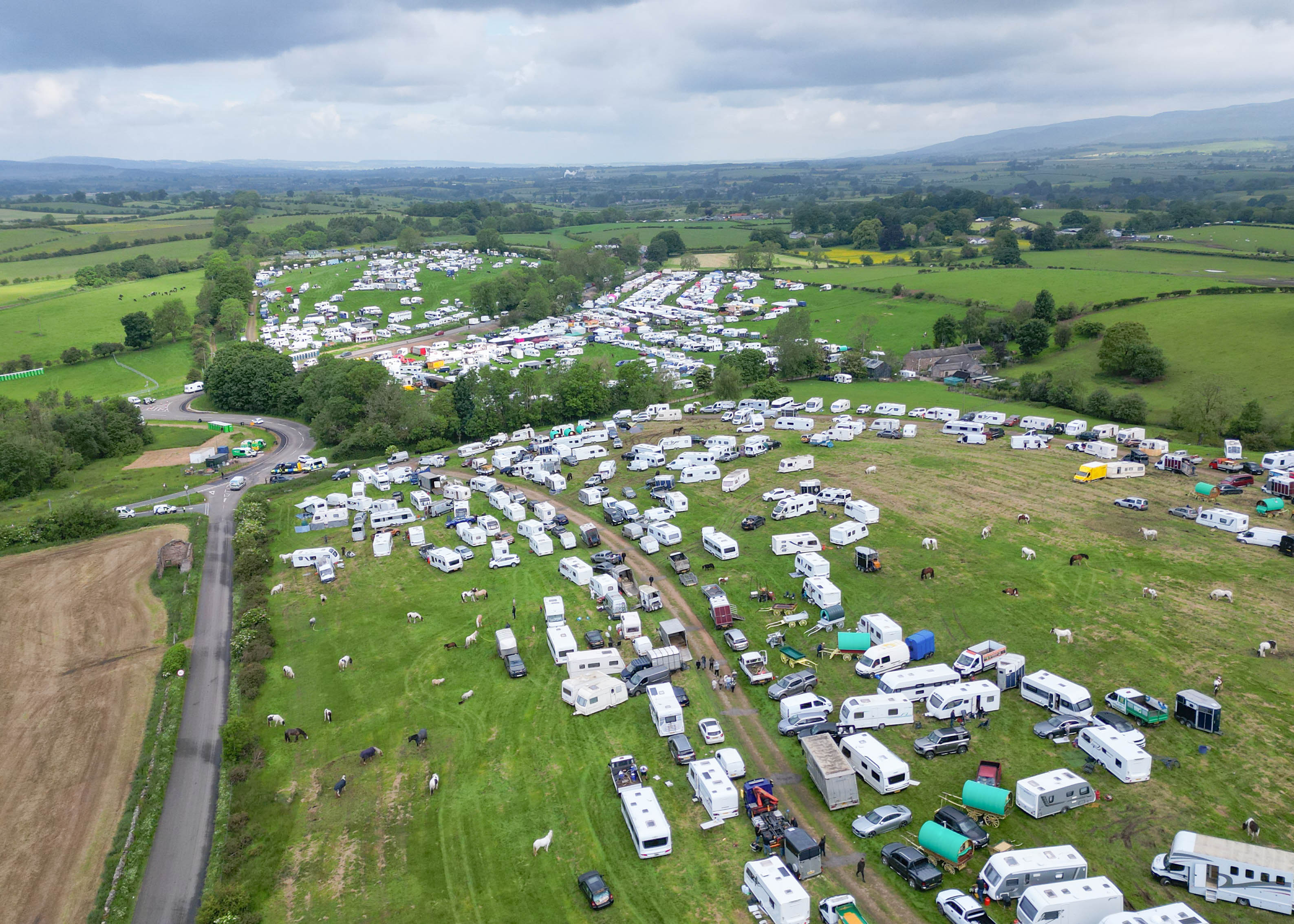 Travellers arrive in Appleby for the first day of the Appleby Horse Fair