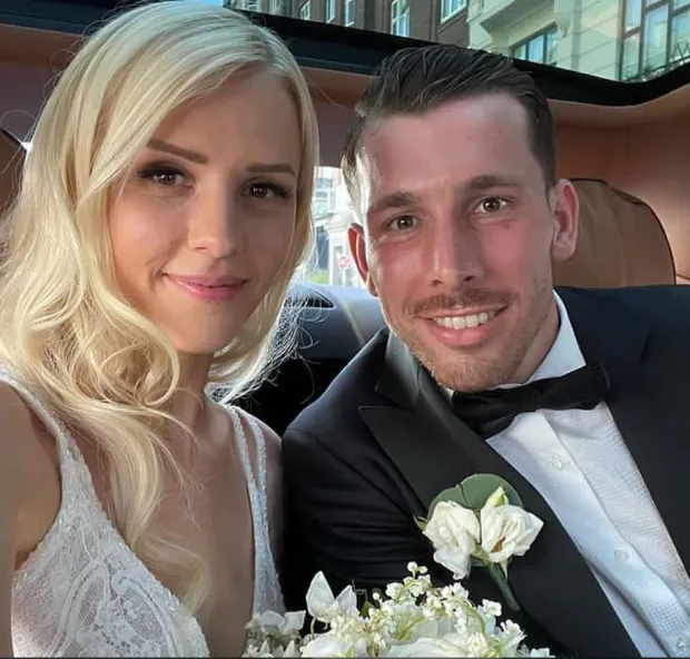 Pierre-Emile Hojbjerg alongside wife Josephine