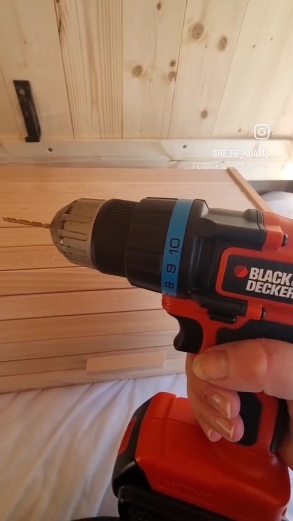 Tiktokker ReRe Roams got DIY savvy with her drill and a couple of screws