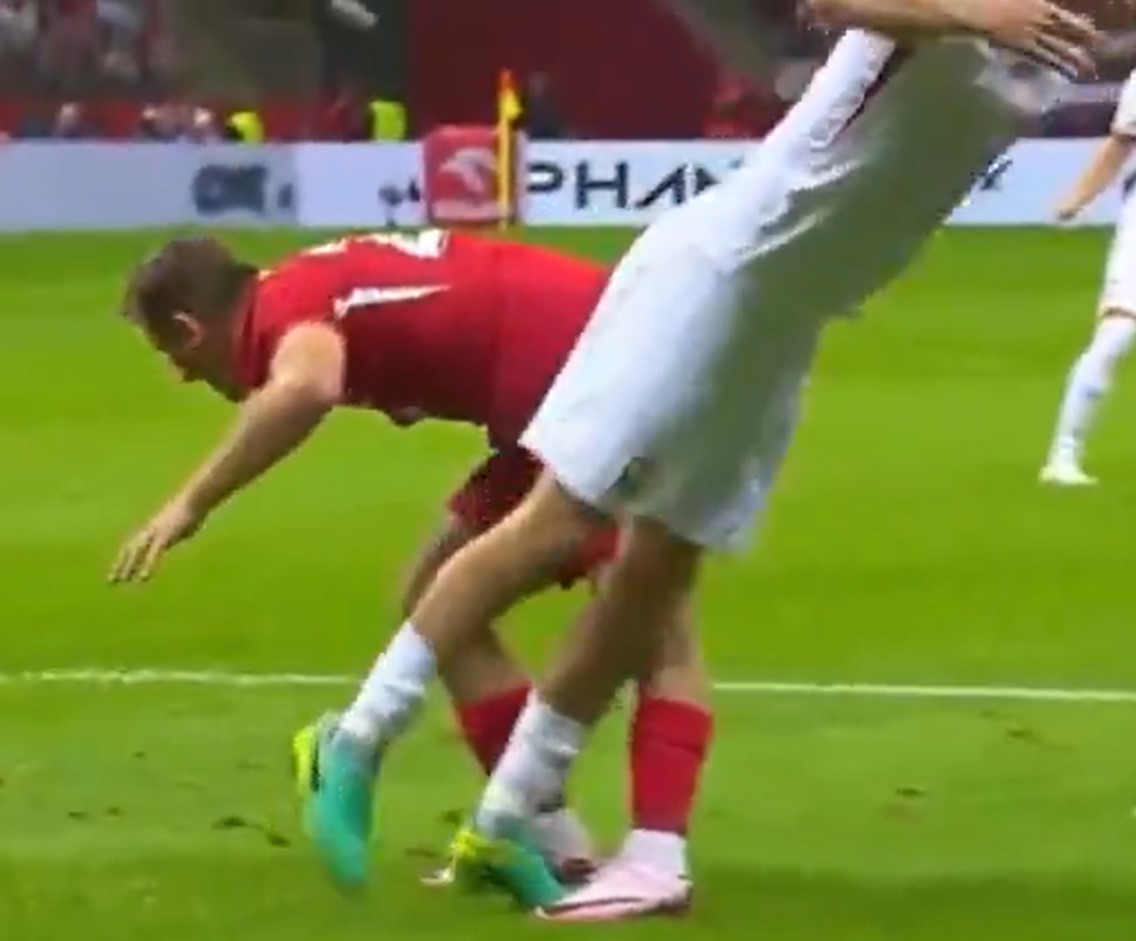 Pawel Dawidowicz was mercilessly trolled for the 'worst dive of all time'