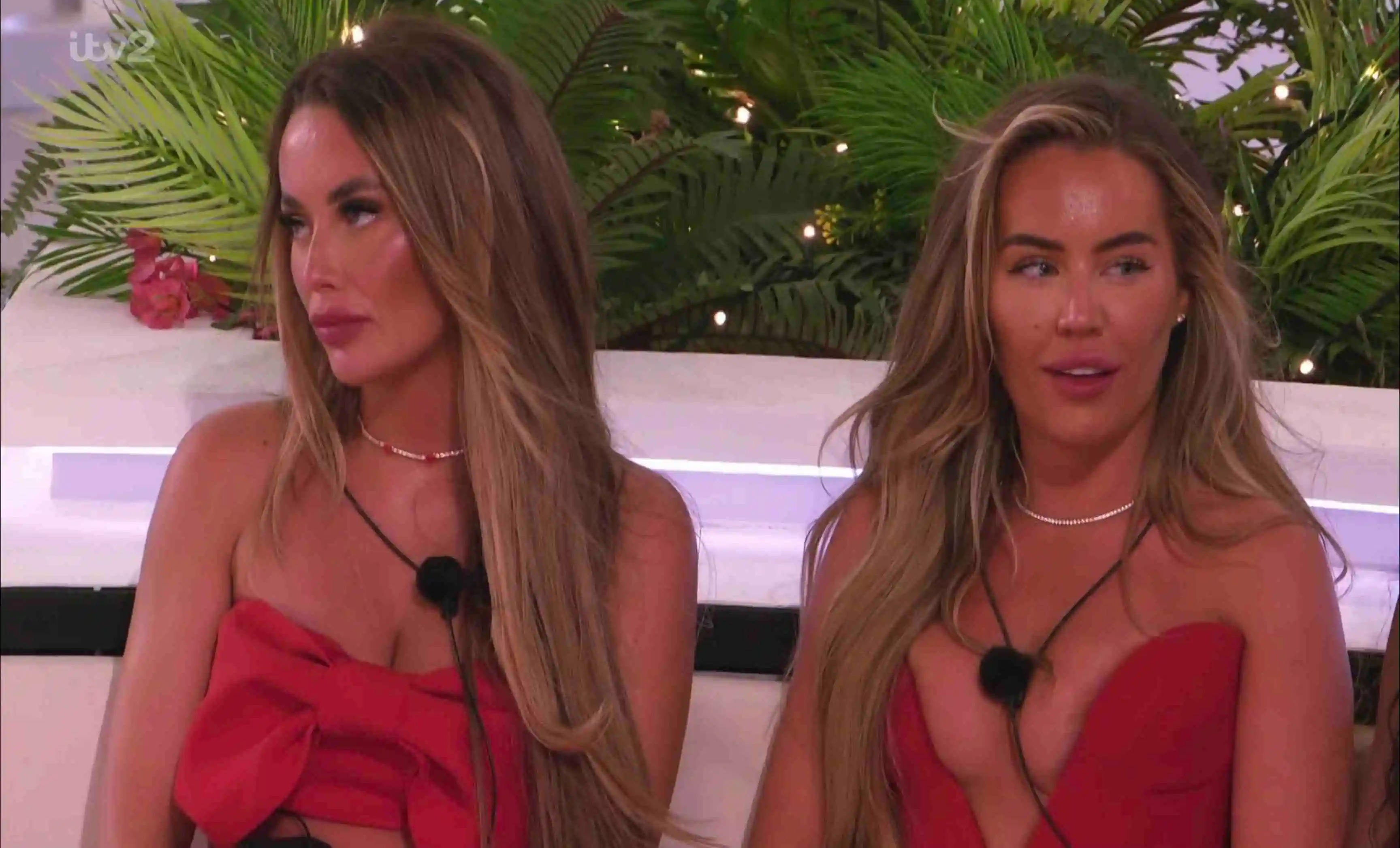 Love Island fans think they have worked out why Harriett and Samantha don't get on