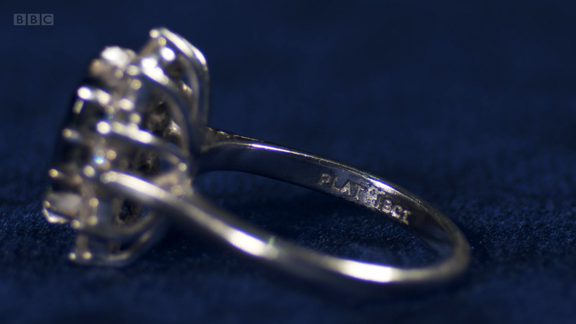 The guest was parting ways with a blue platinum shank diamond ring that originally belonged to her aunt