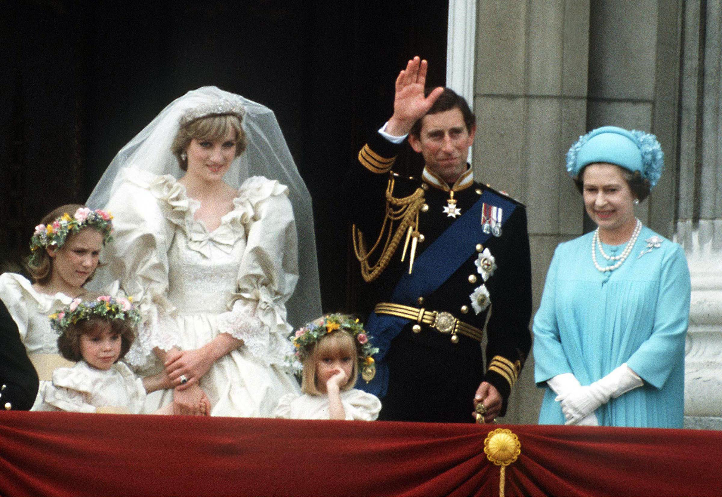 Diana looked 'shy' on the Buckingham Palace balcony